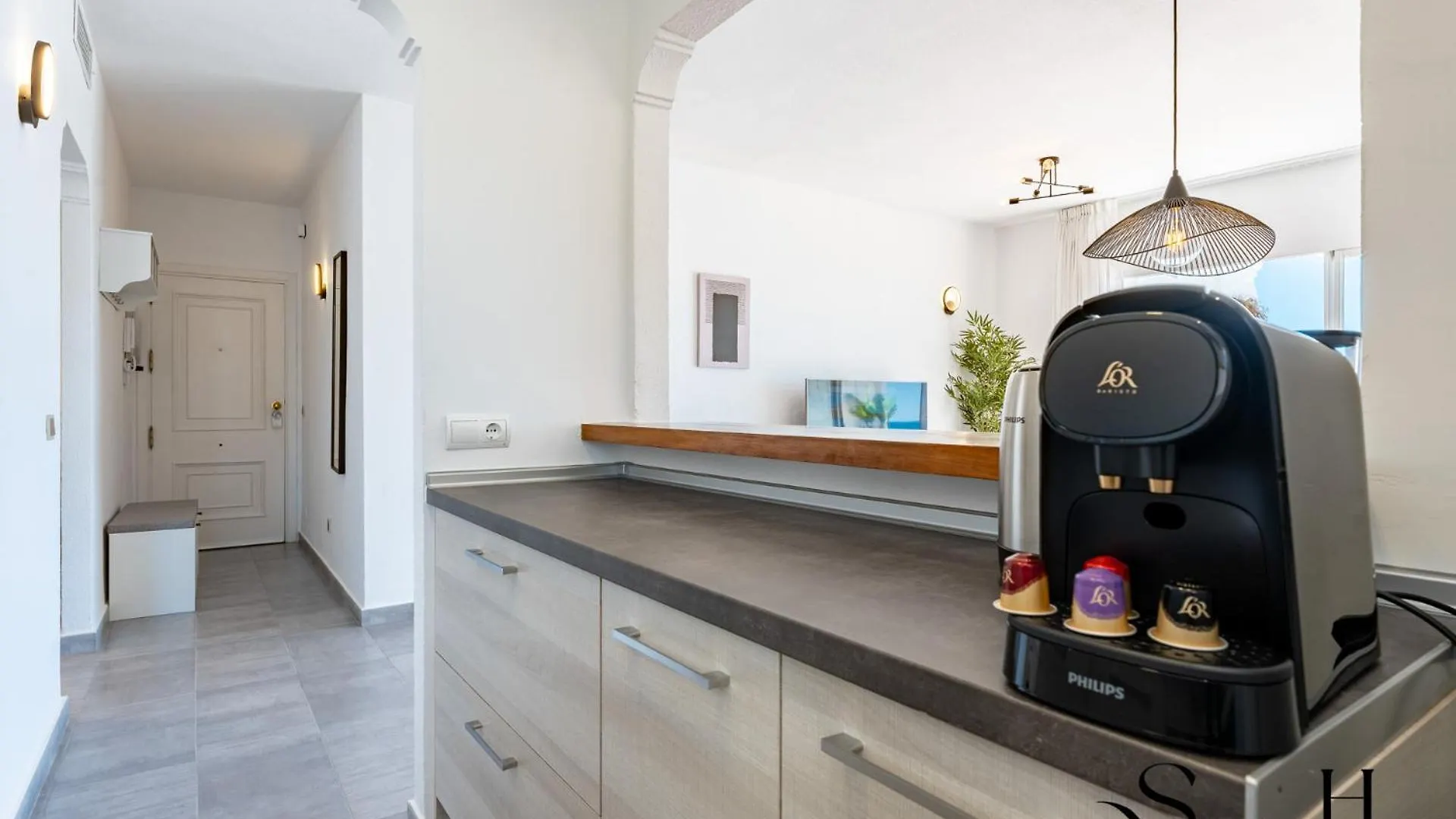 2Bed Beach Apartment , First Line Lux Benalmádena