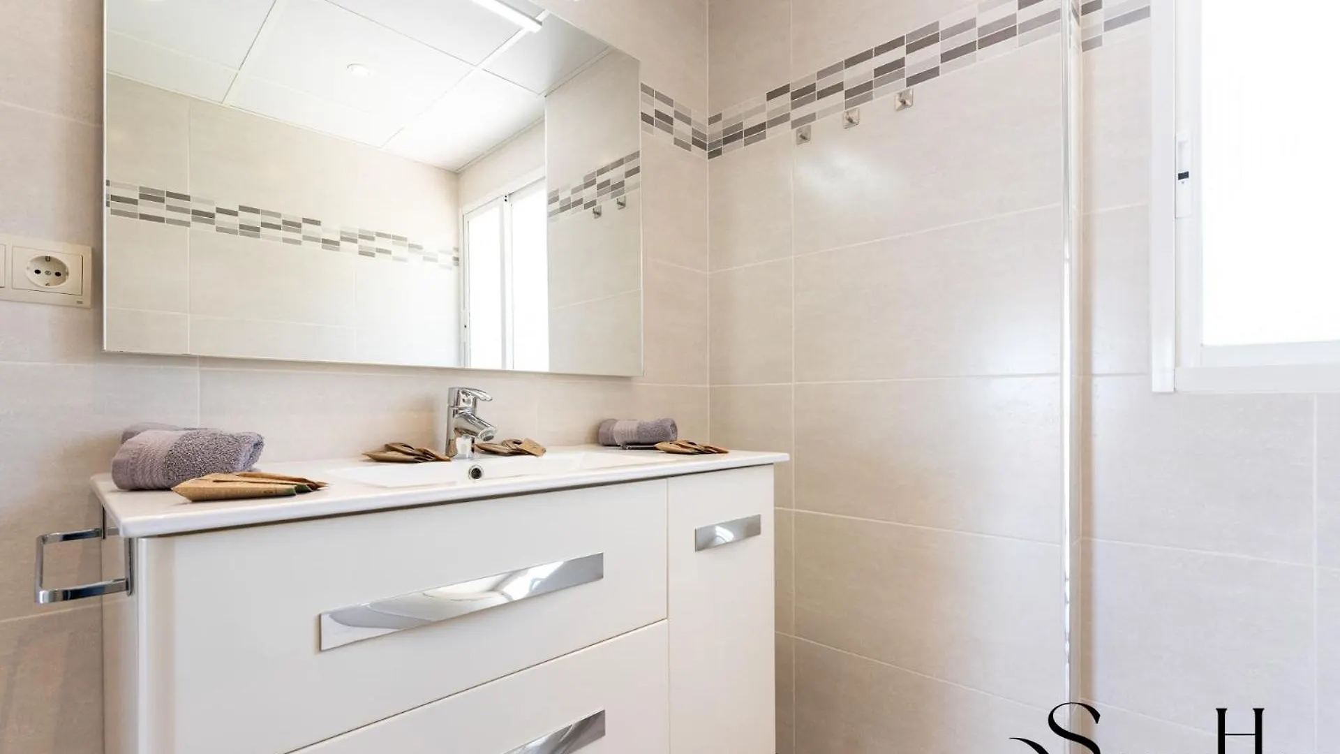 2Bed Beach Apartment , First Line Lux Benalmádena Hiszpania